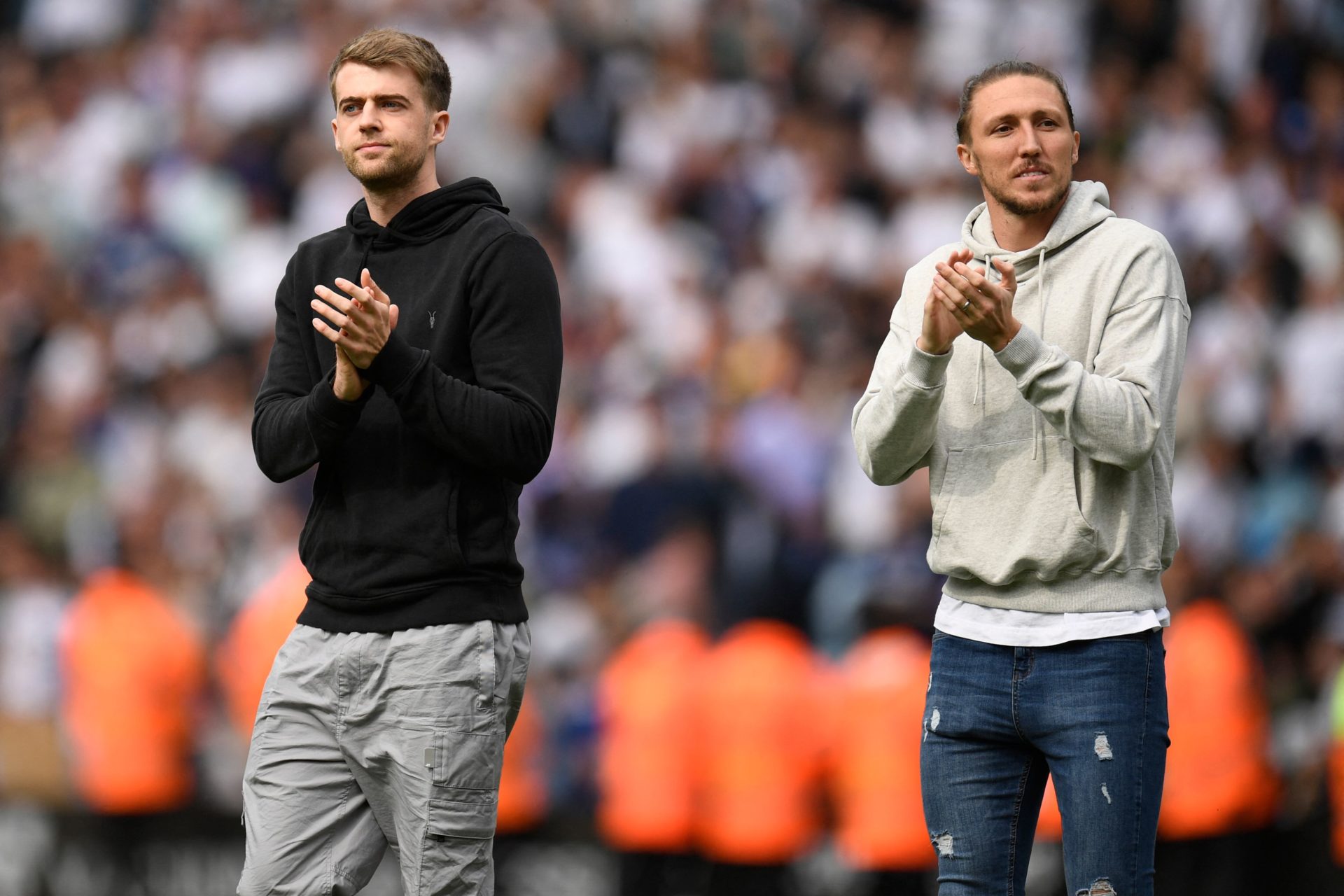 FBL-ENG-PR-LEEDS-BRIGHTON