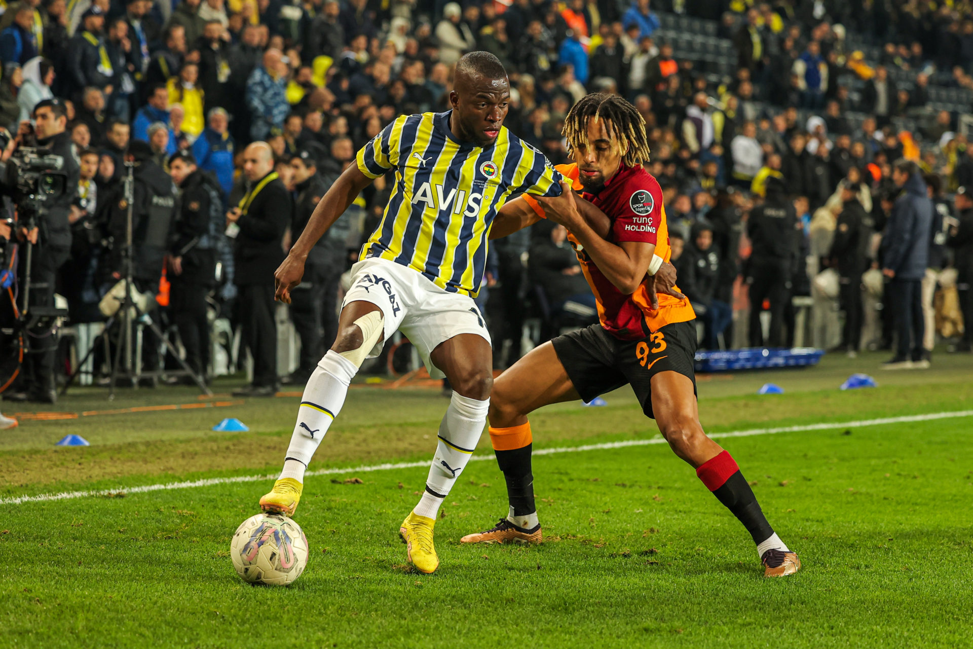 Fenerbahce v Galatasaray - Super Lig