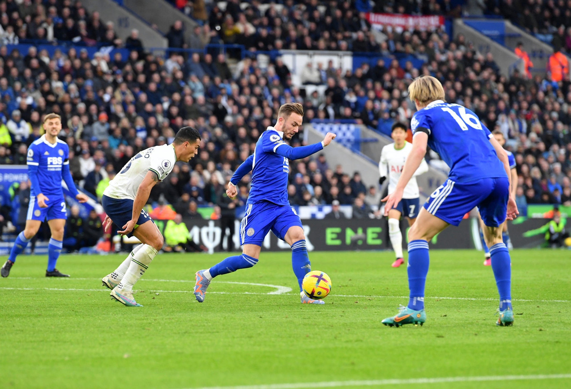Leicester City v Tottenham Hotspur - Premier League