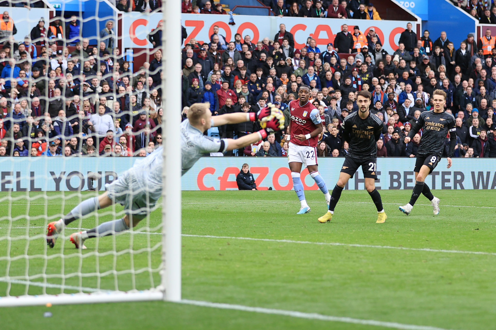 Aston Villa v Arsenal FC - Premier League