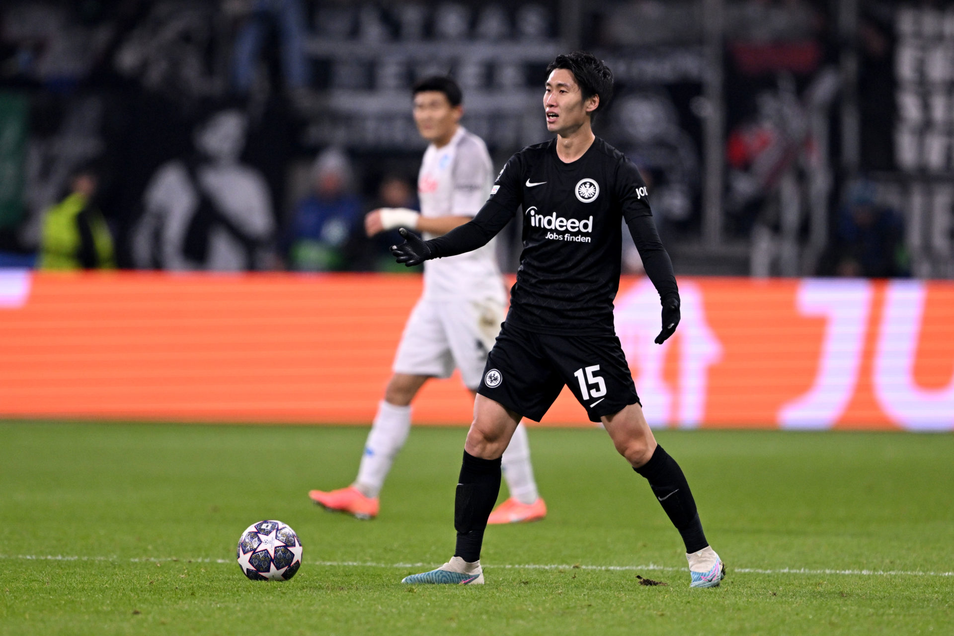 Eintracht Frankfurt v SSC Napoli: Round of 16 Leg One - UEFA Champions League