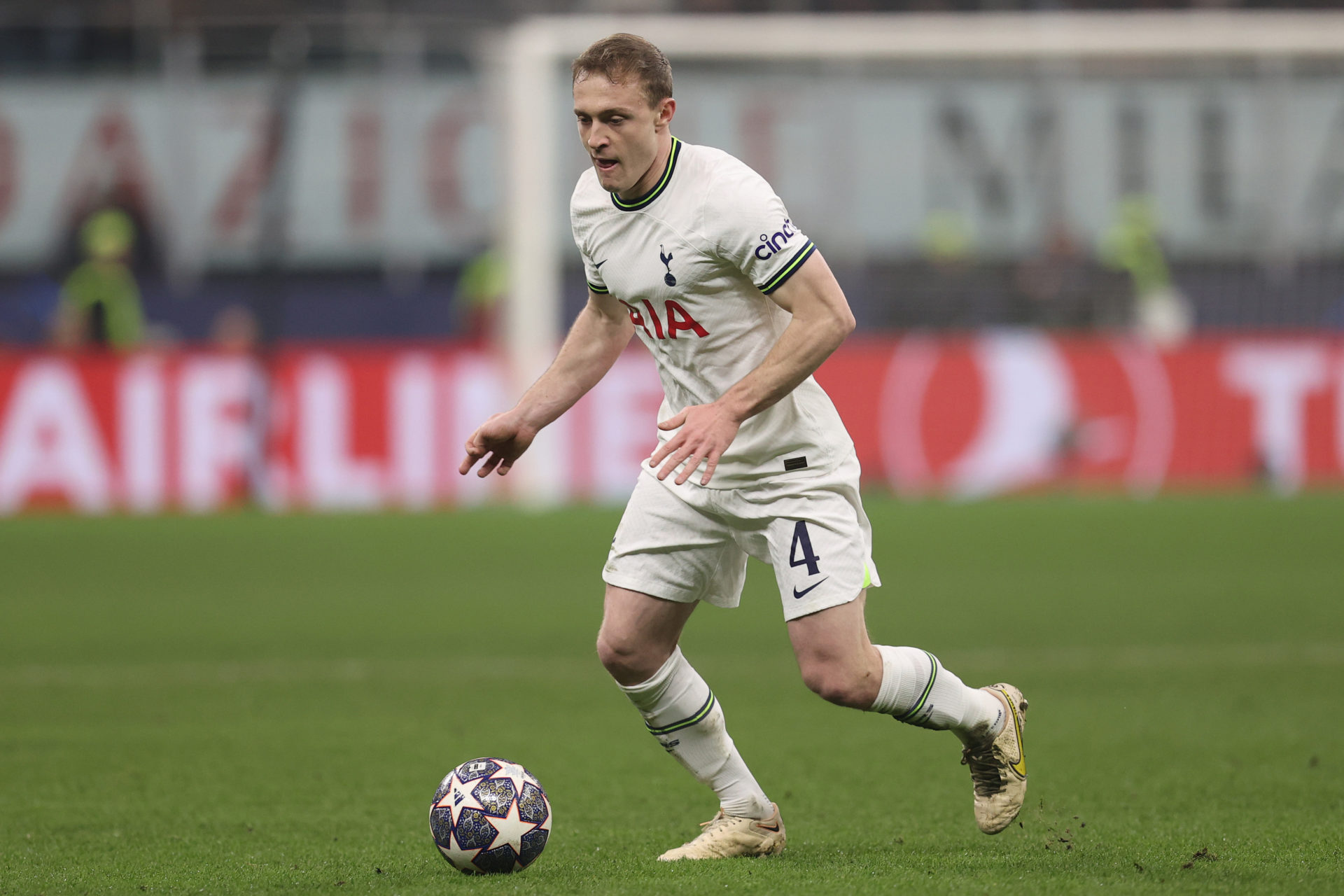 AC Milan v Tottenham Hotspur: Round of 16 Leg One - UEFA Champions League