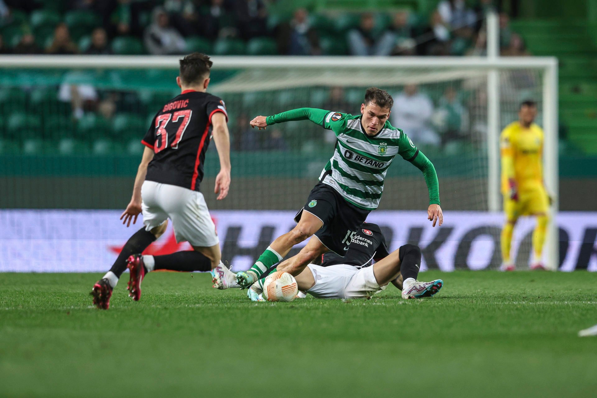 Sporting CP v FC Midtjylland: Knockout Round Play-Off Leg One - UEFA Europa League