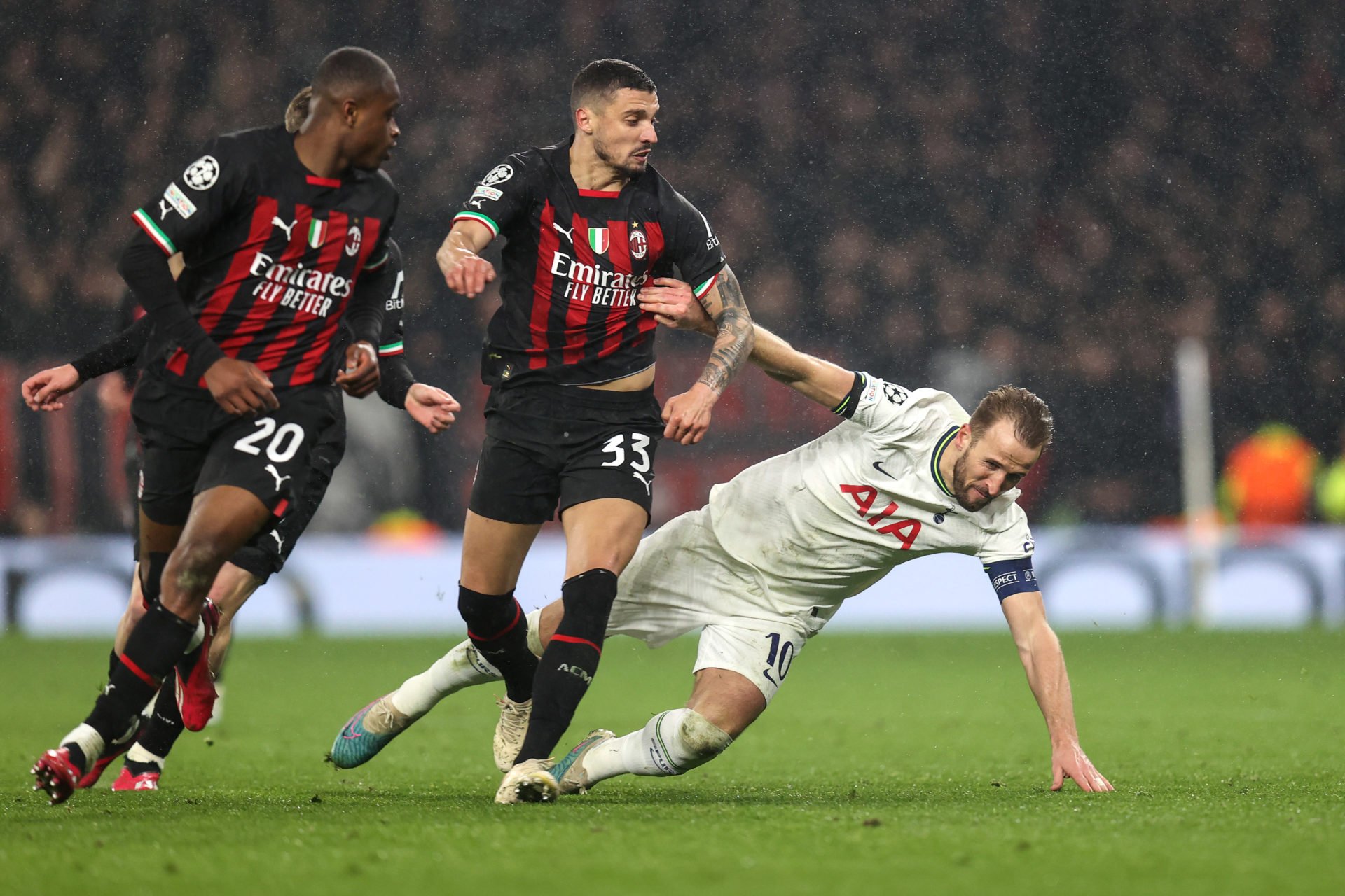Tottenham Hotspur v AC Milan: Round of 16 Second Leg - UEFA Champions League