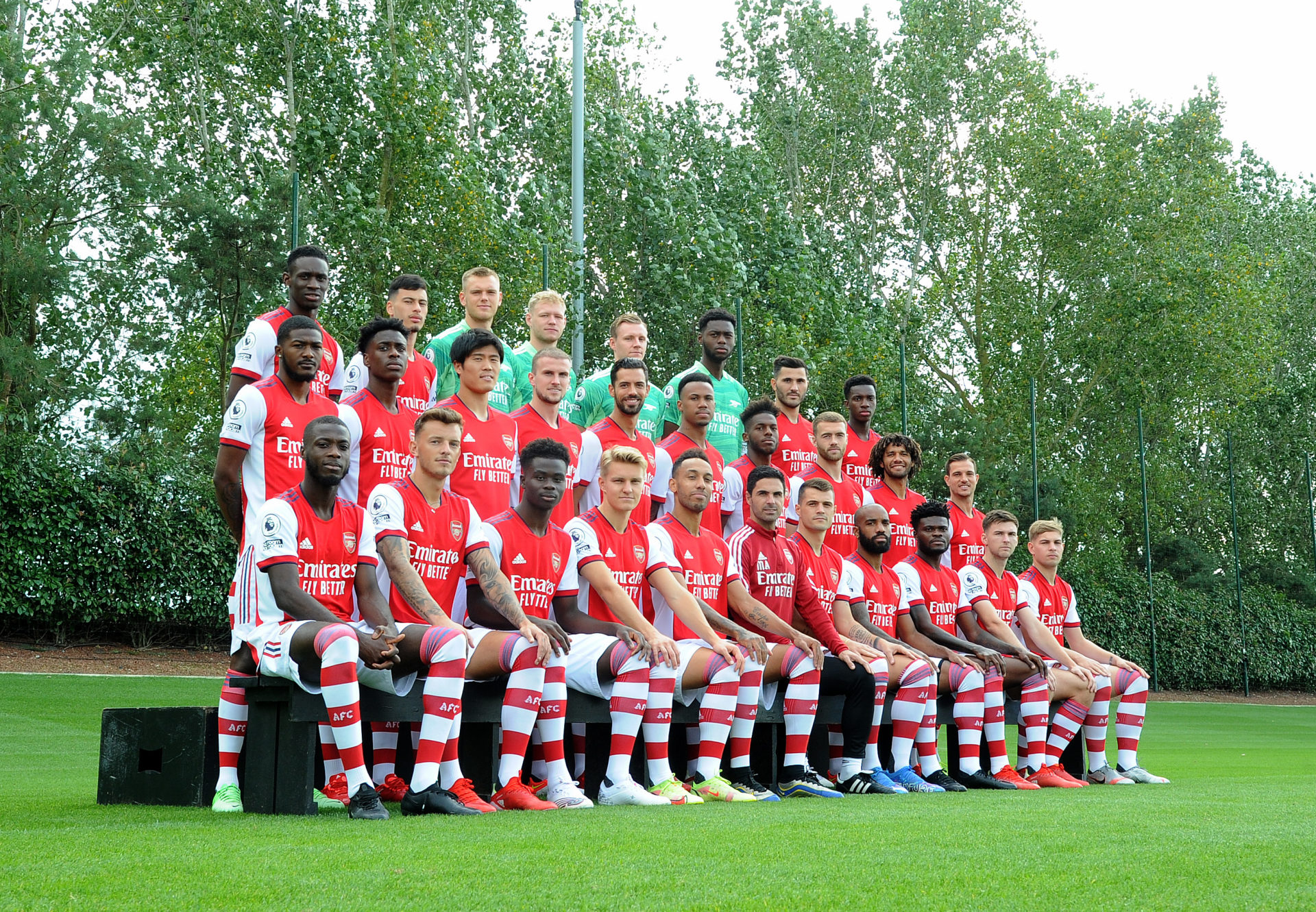 Arsenal 1st Team Squad Shoot 2021-22