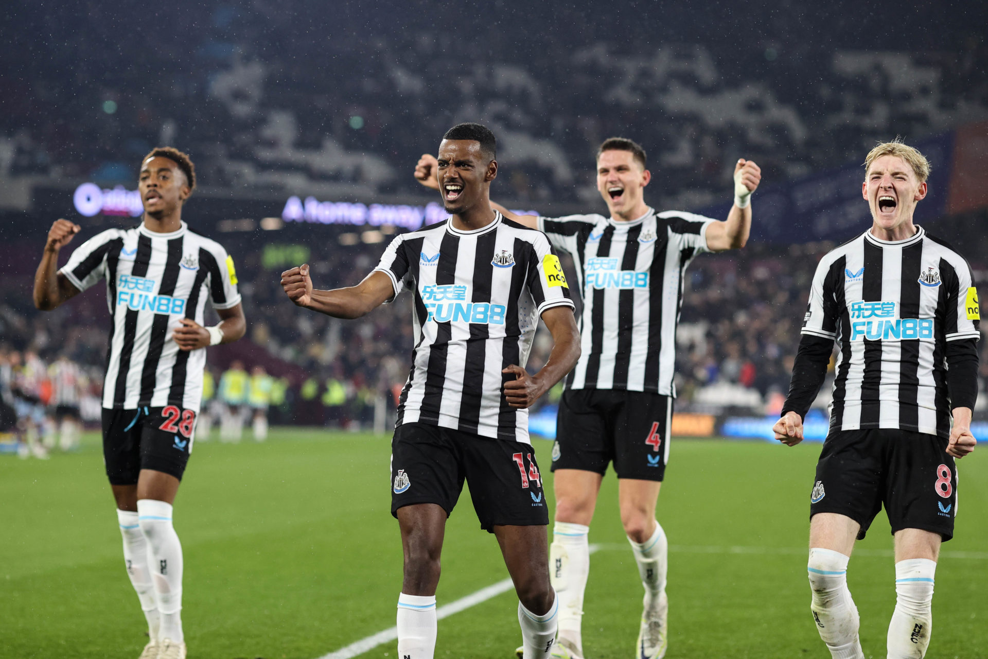 West Ham United v Newcastle United - Premier League