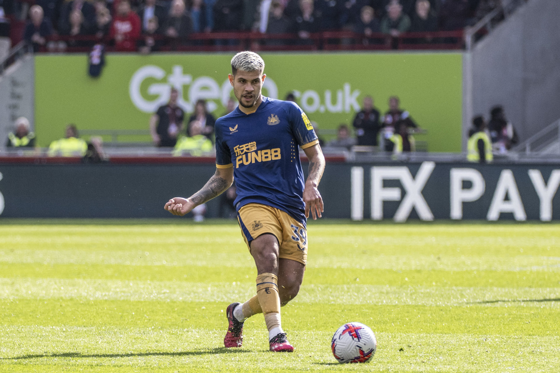 Brentford FC v Newcastle United - Premier League