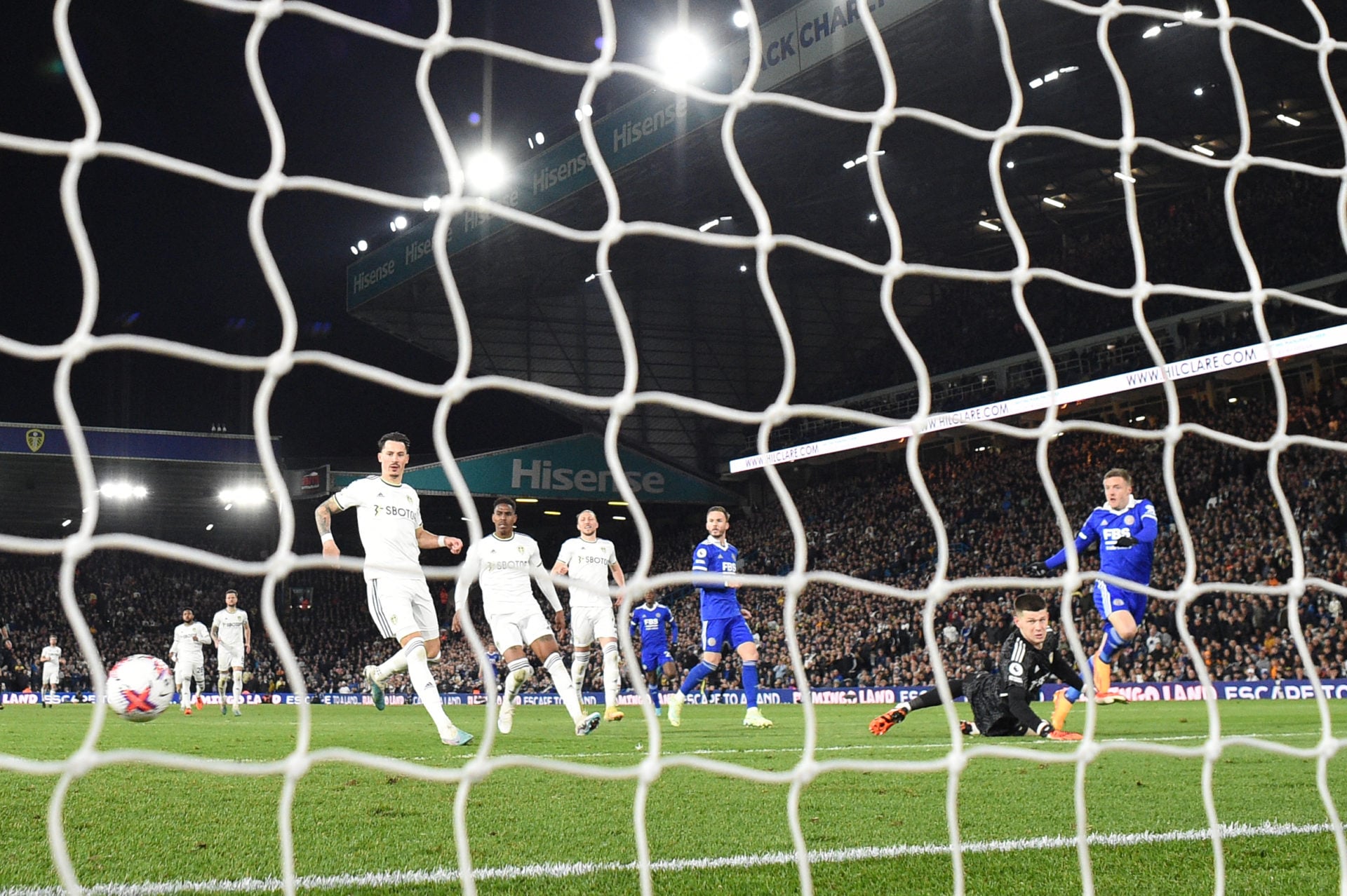 FBL-ENG-PR-LEEDS-LEICESTER