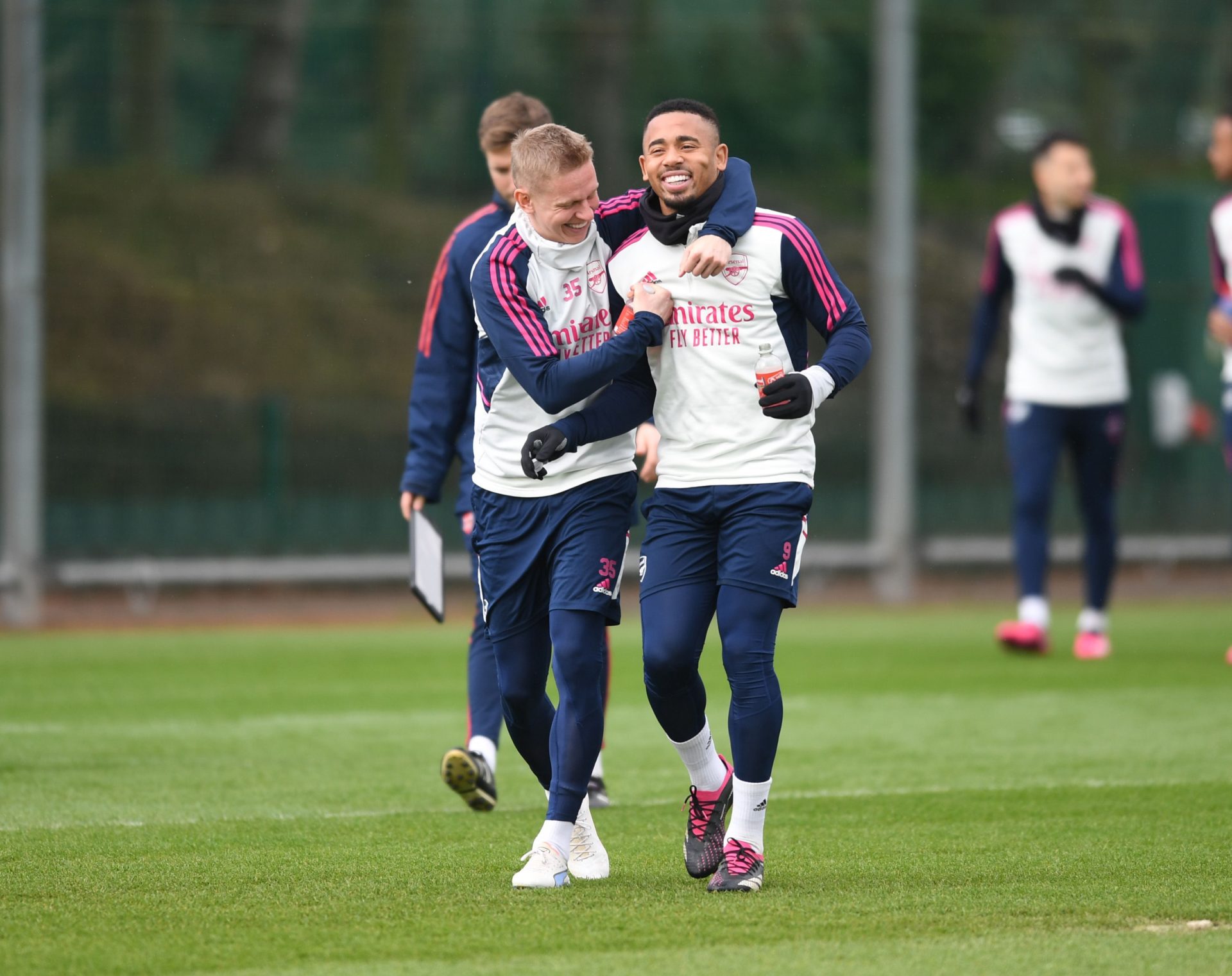 Oleksandr Zinchenko praises 'incredible' Arsenal fans and talks life in  North London and Mikel Arteta