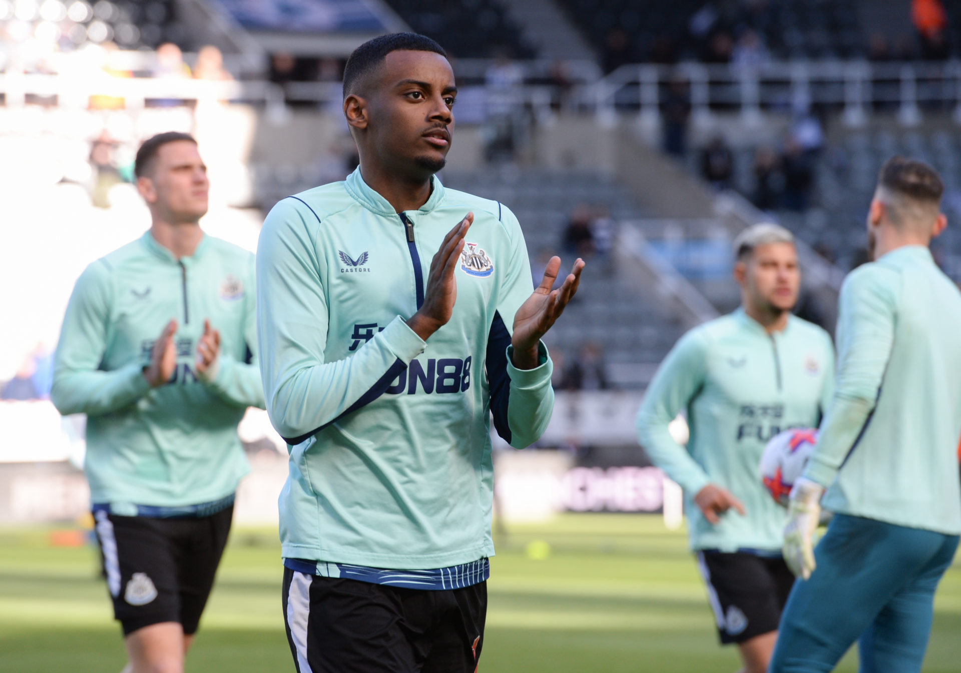 Newcastle United v Manchester United - Premier League