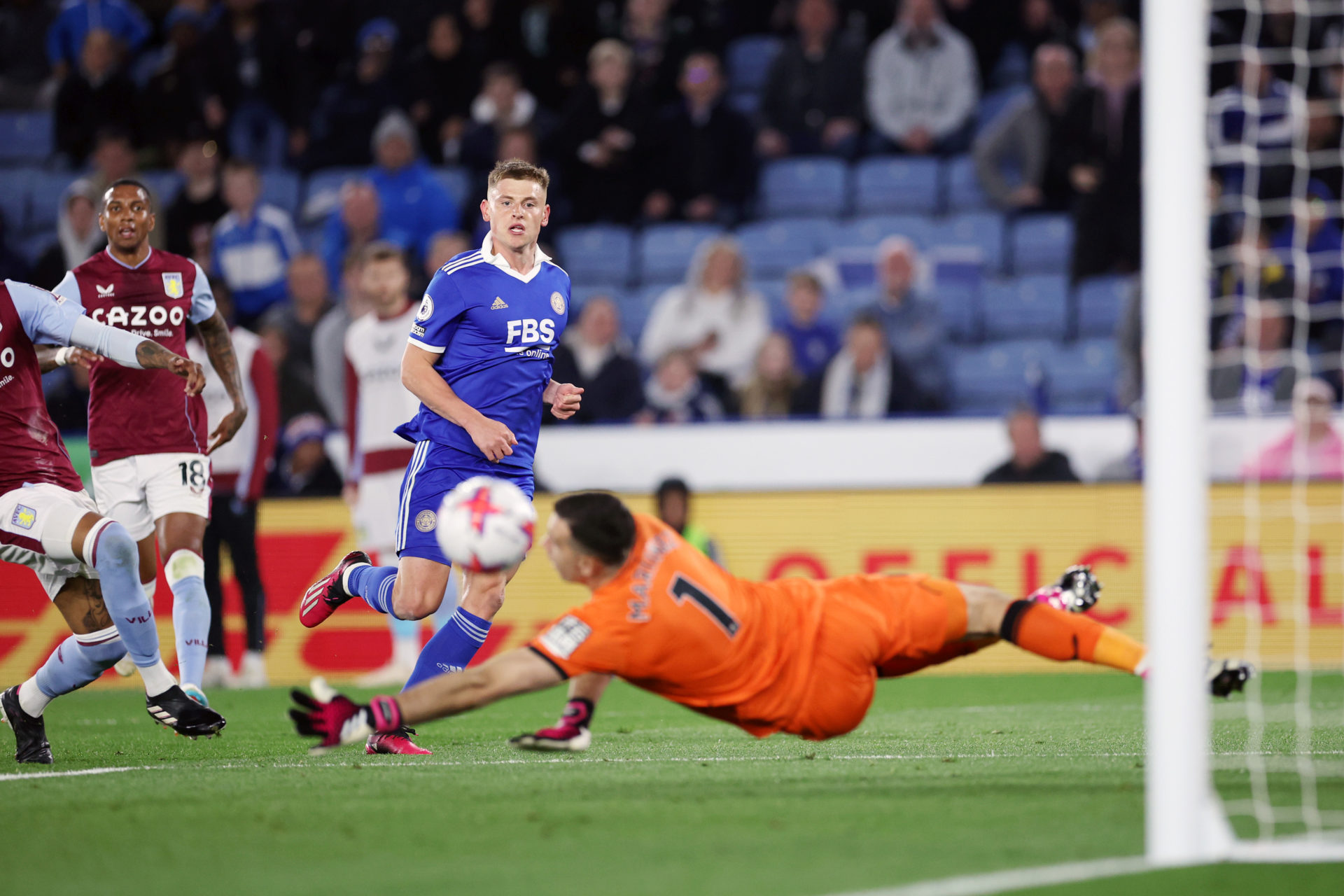 Leicester City v Aston Villa - Premier League