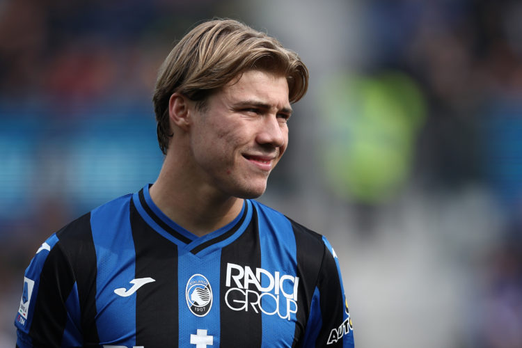 Report: Manchester United send clear indication they want Arsenal target Rasmus Hojlund