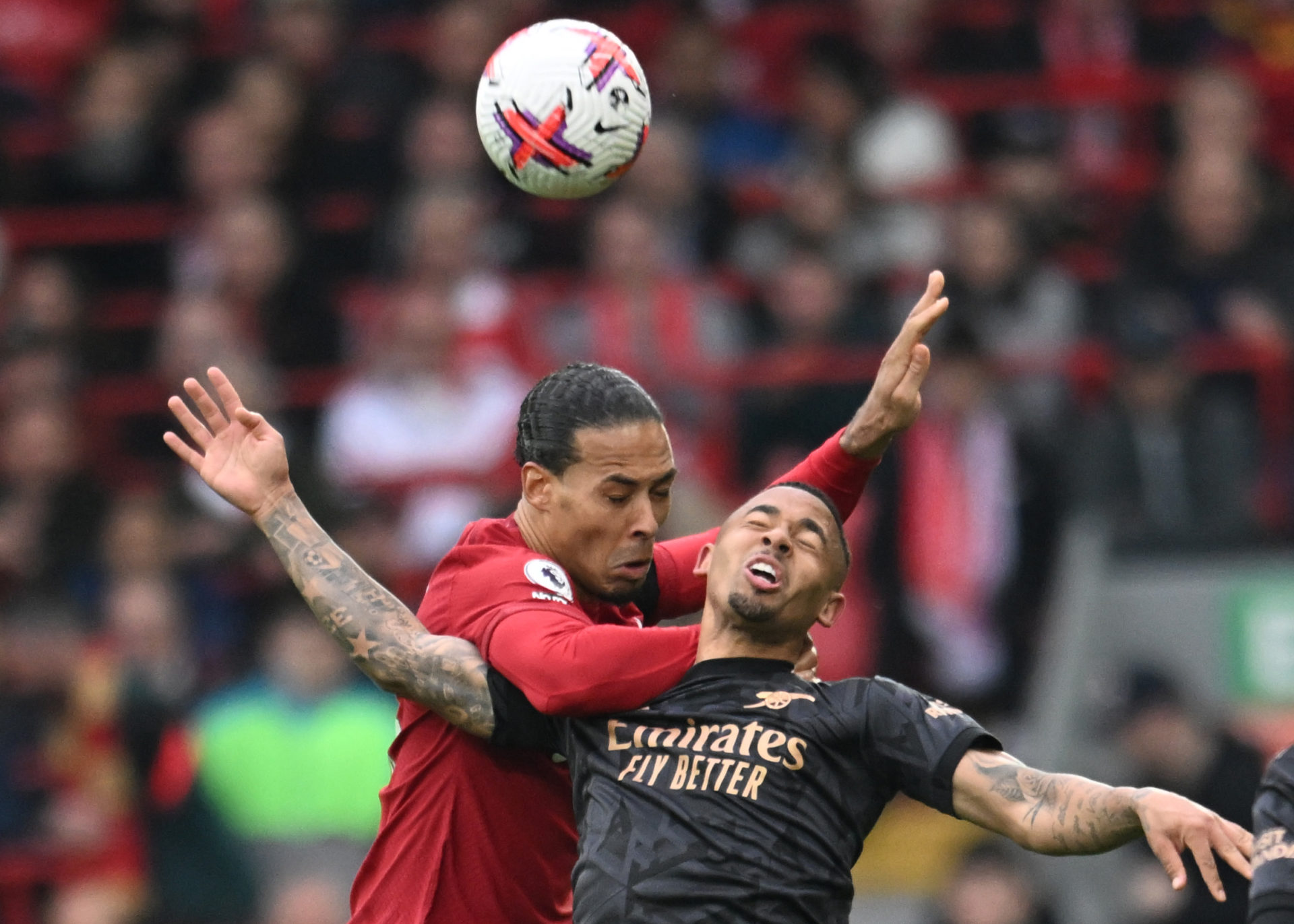 Virgil van Dijk Gabriel Jesus Arsenal