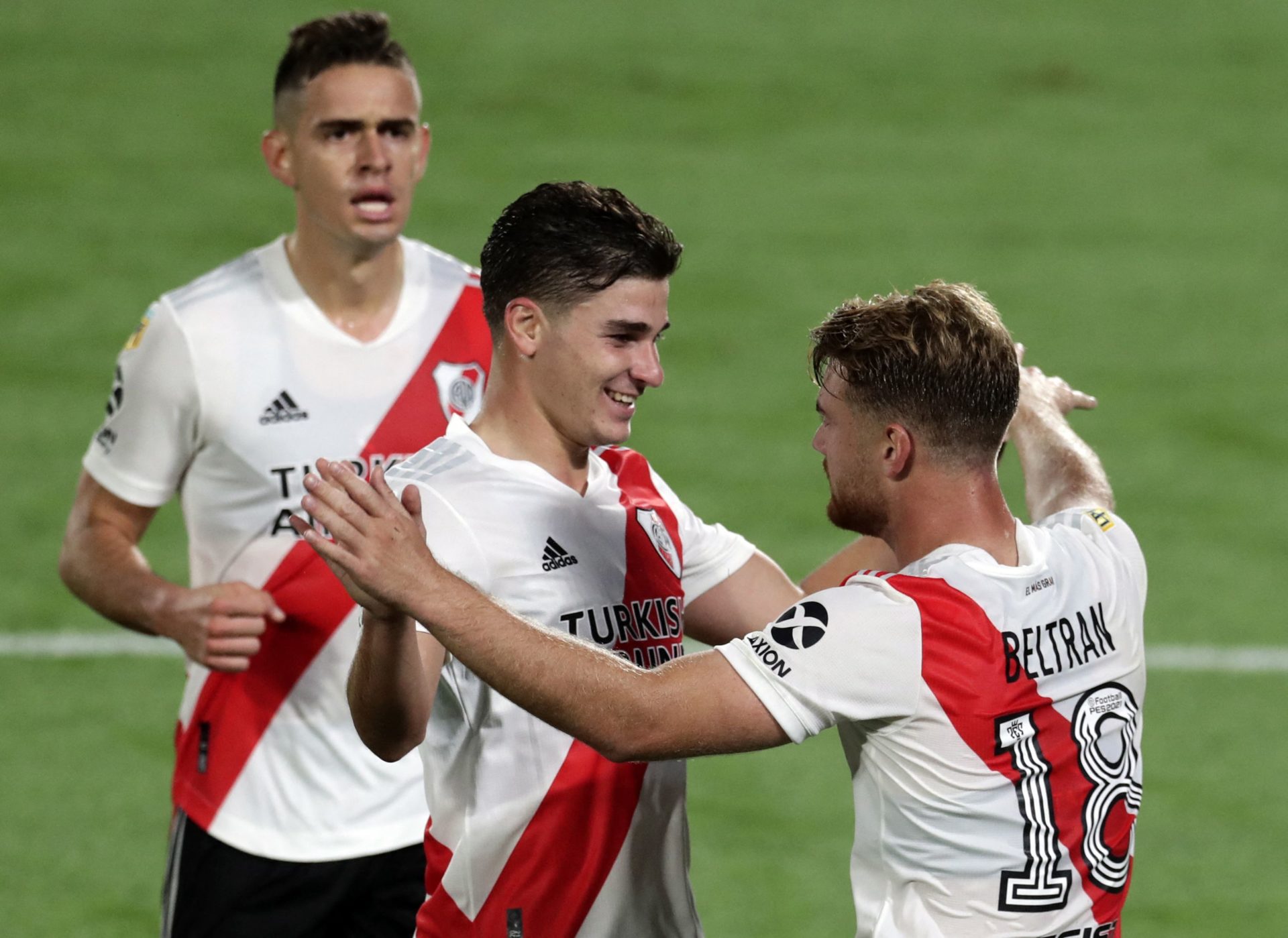 FBL-ARGENTINA-RIVER-COLON
