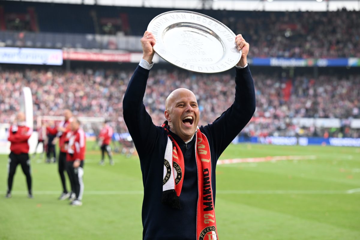 ROTTERDAM - Feyenoord coach Arne Slot with the championship plate, with the trophy, with the dish after the Dutch premier league match between Feye...