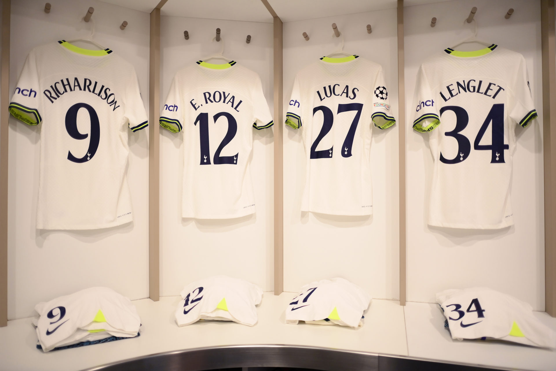 AC Milan v Tottenham Hotspur: Round of 16 Leg One - UEFA Champions League
