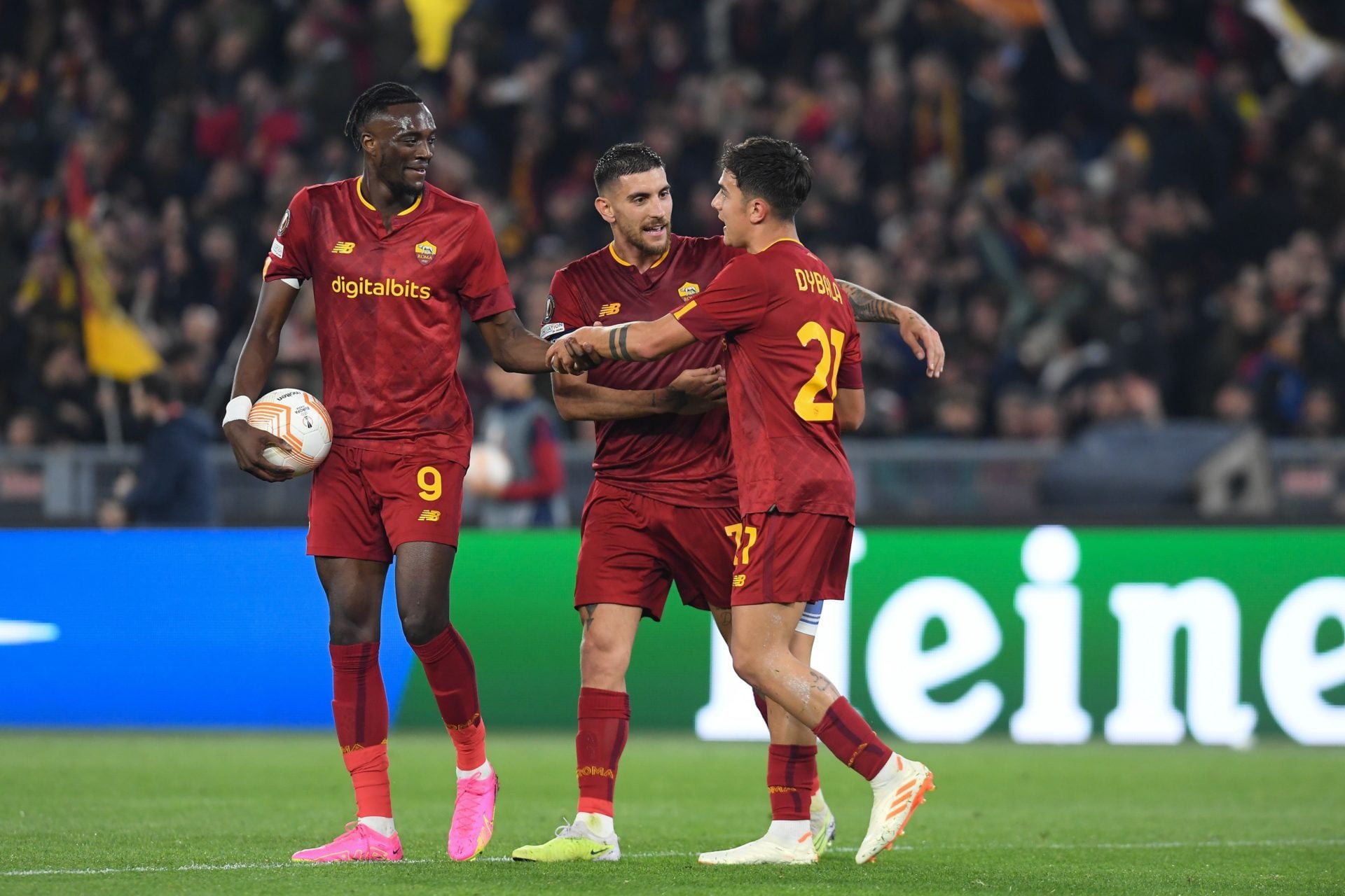 AS Roma v Feyenoord: Quarterfinal Second Leg - UEFA Europa League