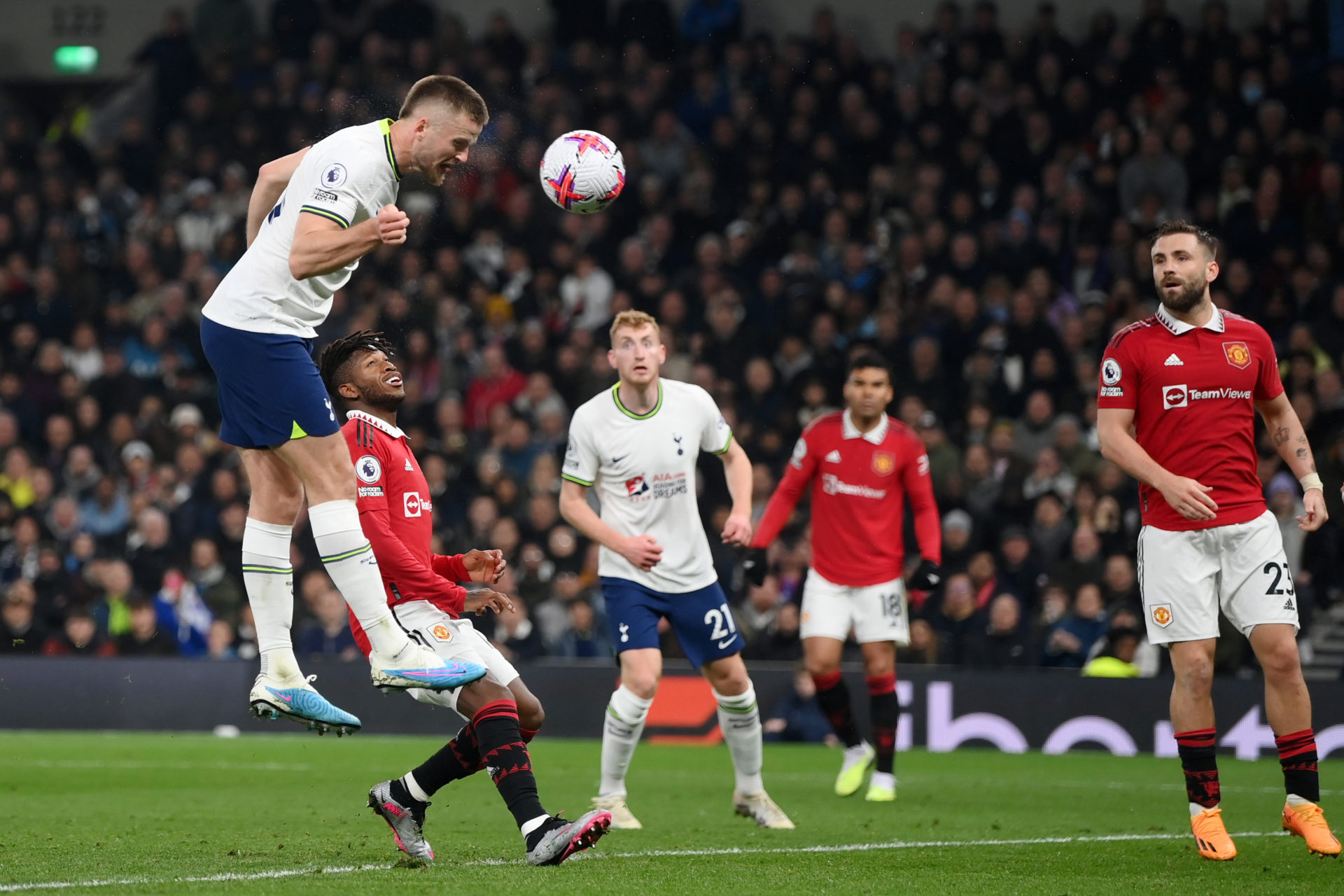 Tottenham Hotspur v Manchester United - Premier League