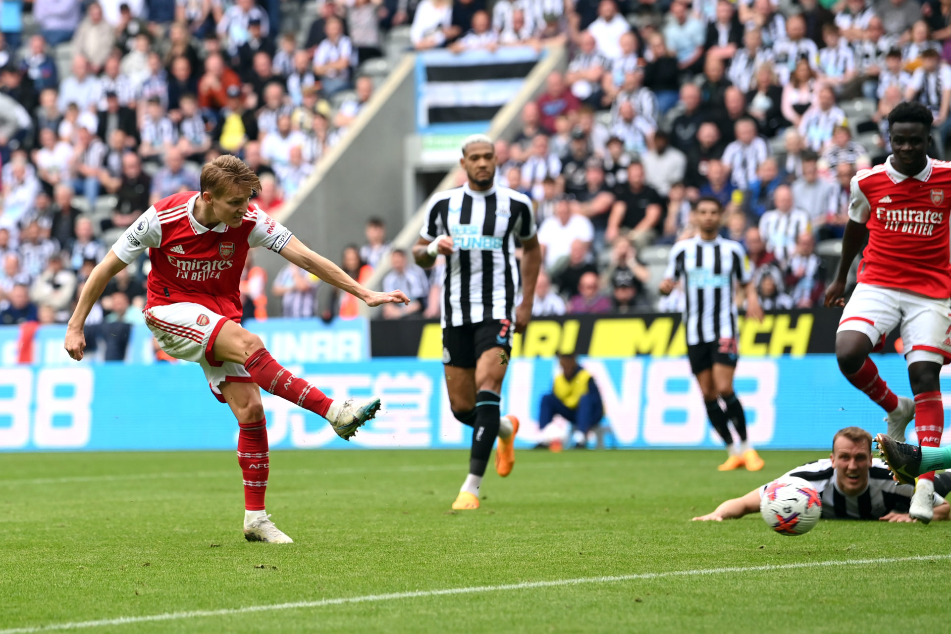 Newcastle United v Arsenal FC - Premier League