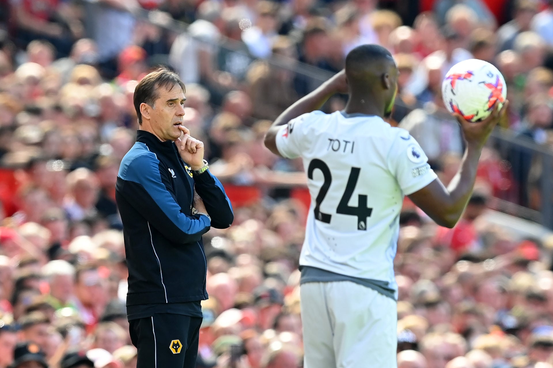Manchester United v Wolverhampton Wanderers - Premier League