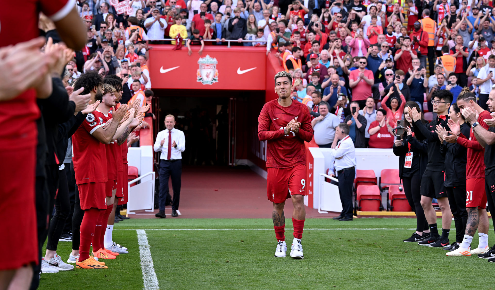 Liverpool FC v Aston Villa - Premier League