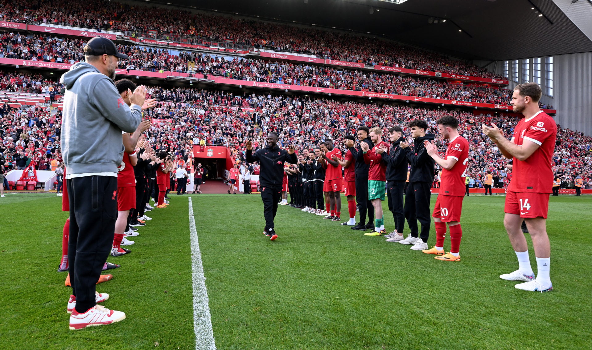 Liverpool FC v Aston Villa - Premier League