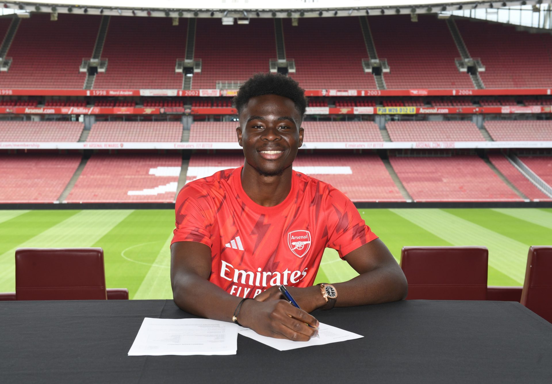 Bukayo Saka Signs New Long Term Contract at Arsenal