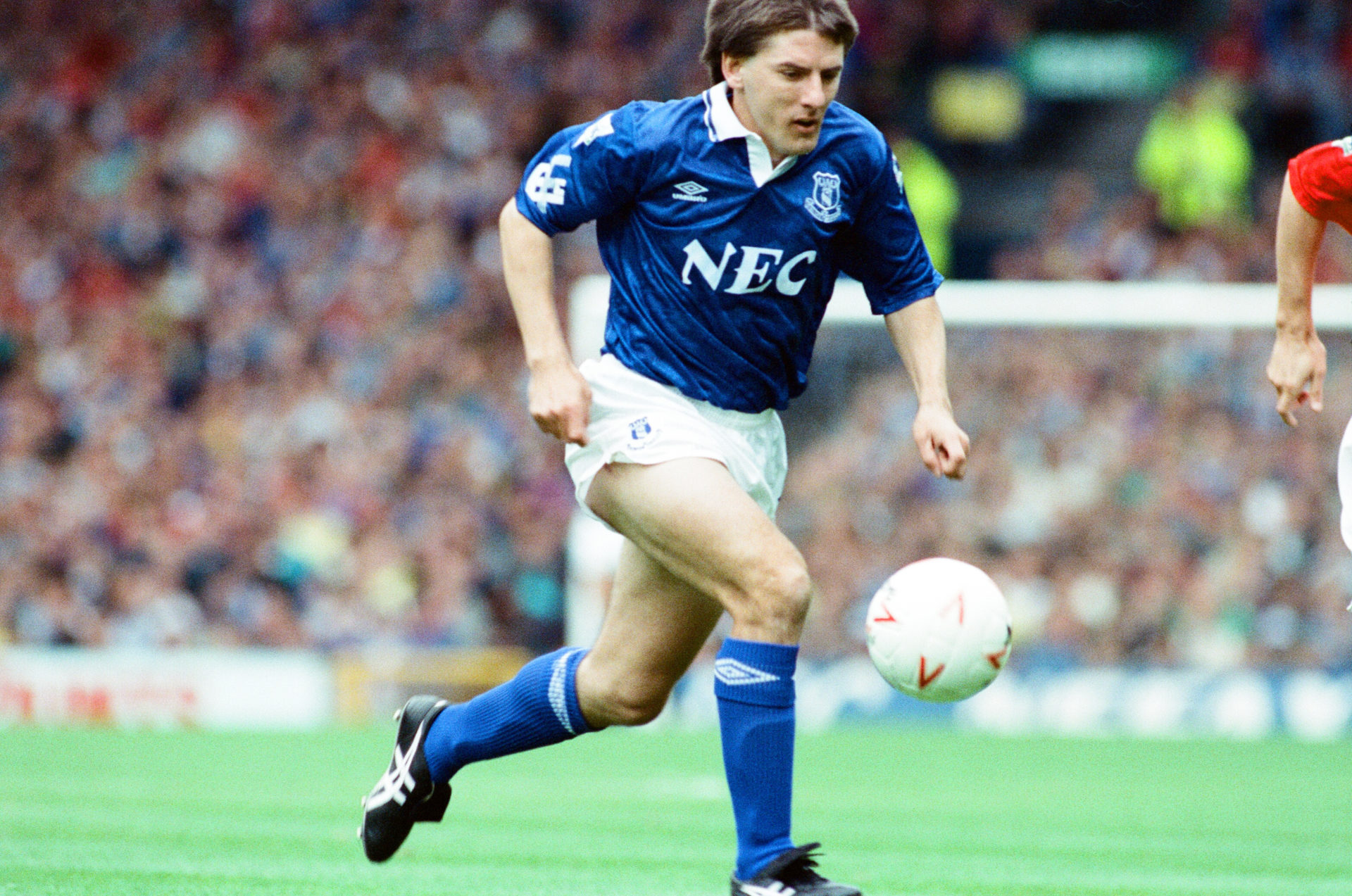 Ranking Everton's 10 Best Home Kits of All Time