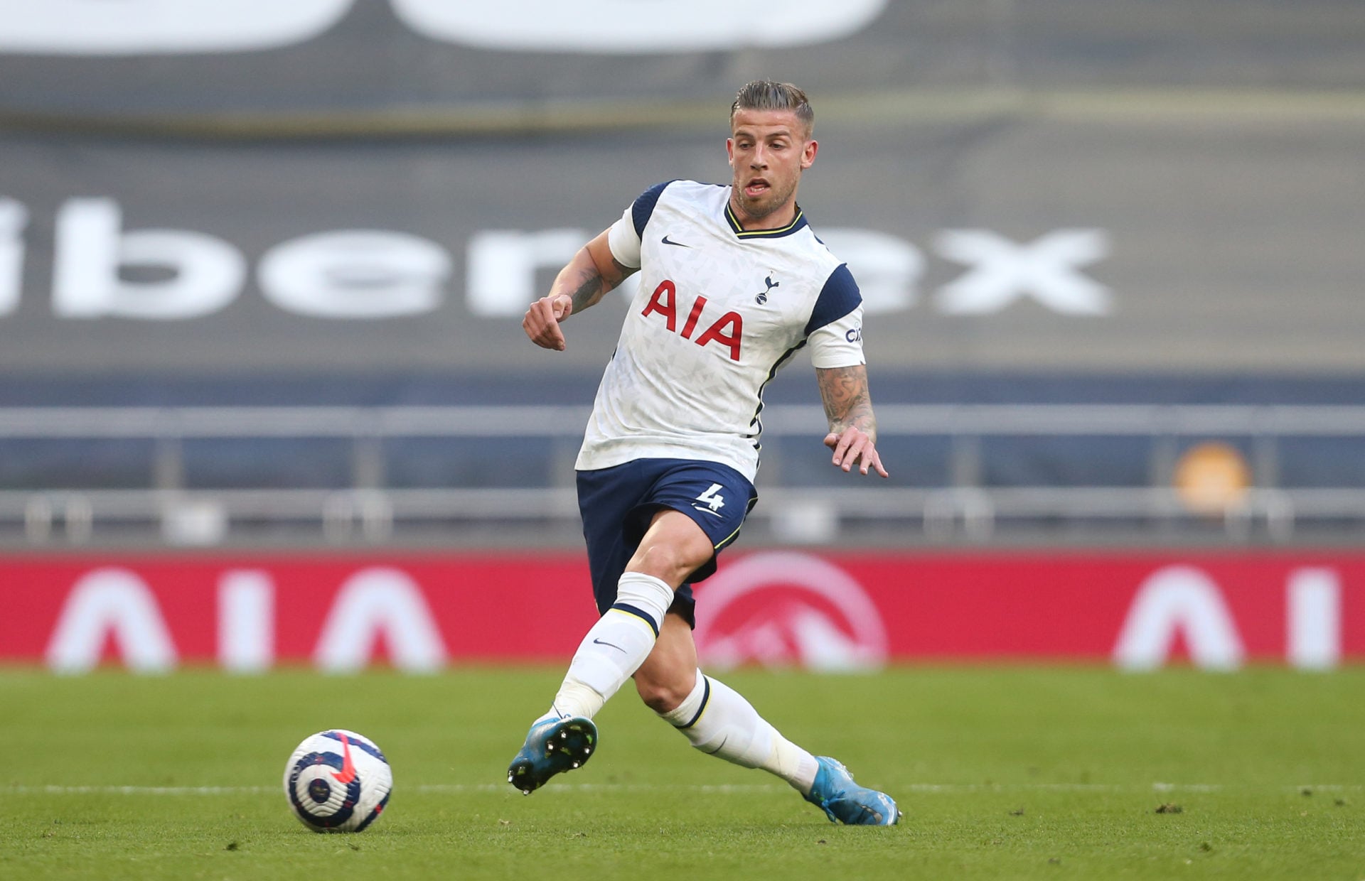 Tottenham Hotspur v Aston Villa - Premier League