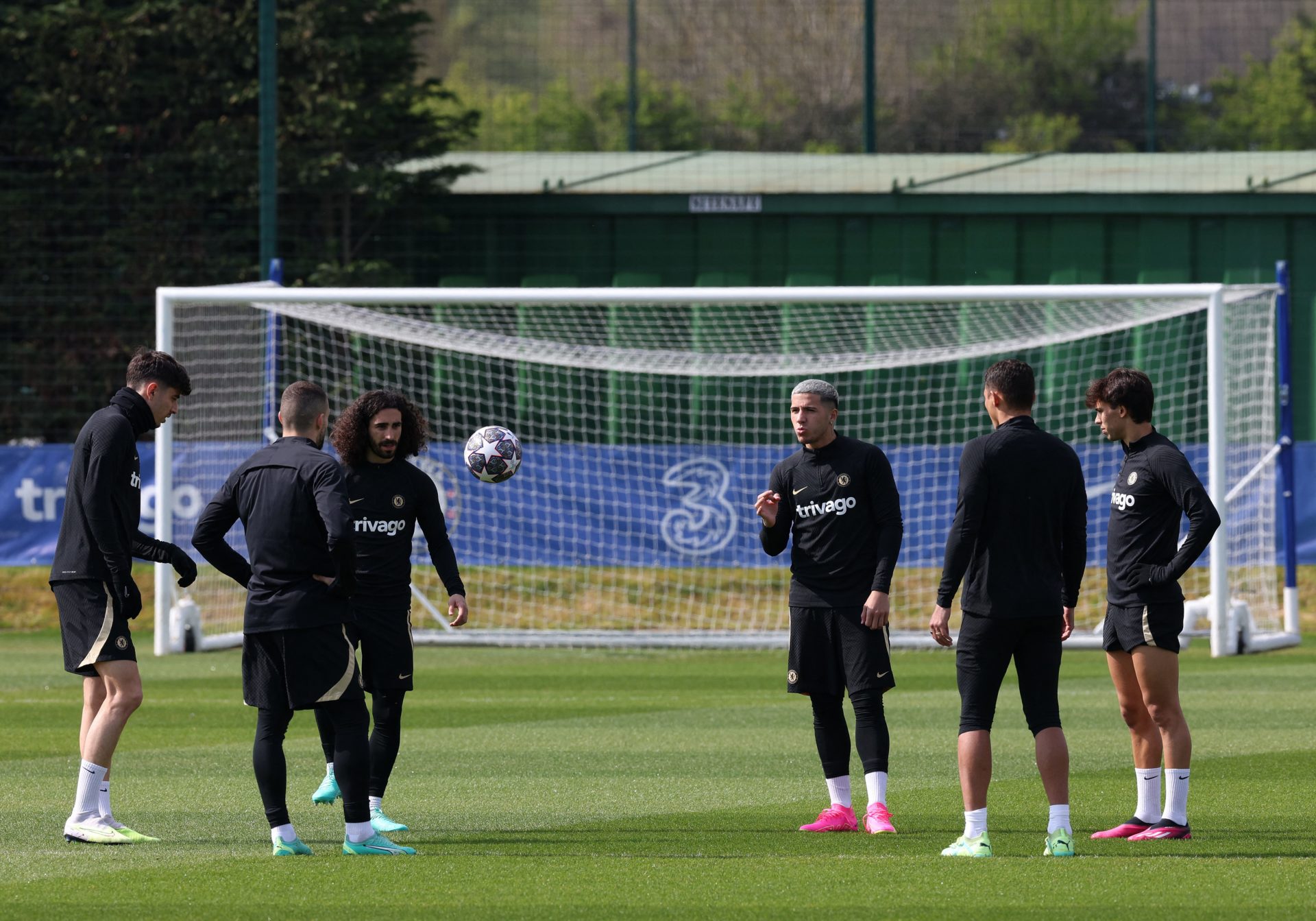 FBL-EUR-C1-CHELSEA-TRAINING