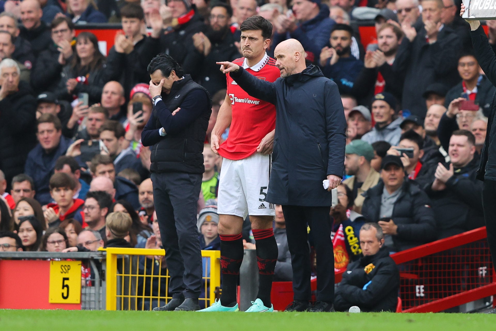 Manchester United v Aston Villa - Premier League