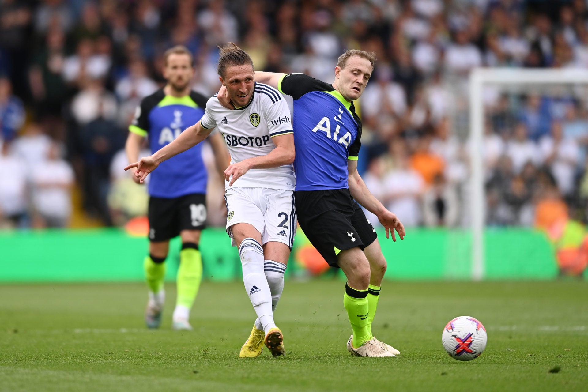 Leeds United v Tottenham Hotspur - Premier League