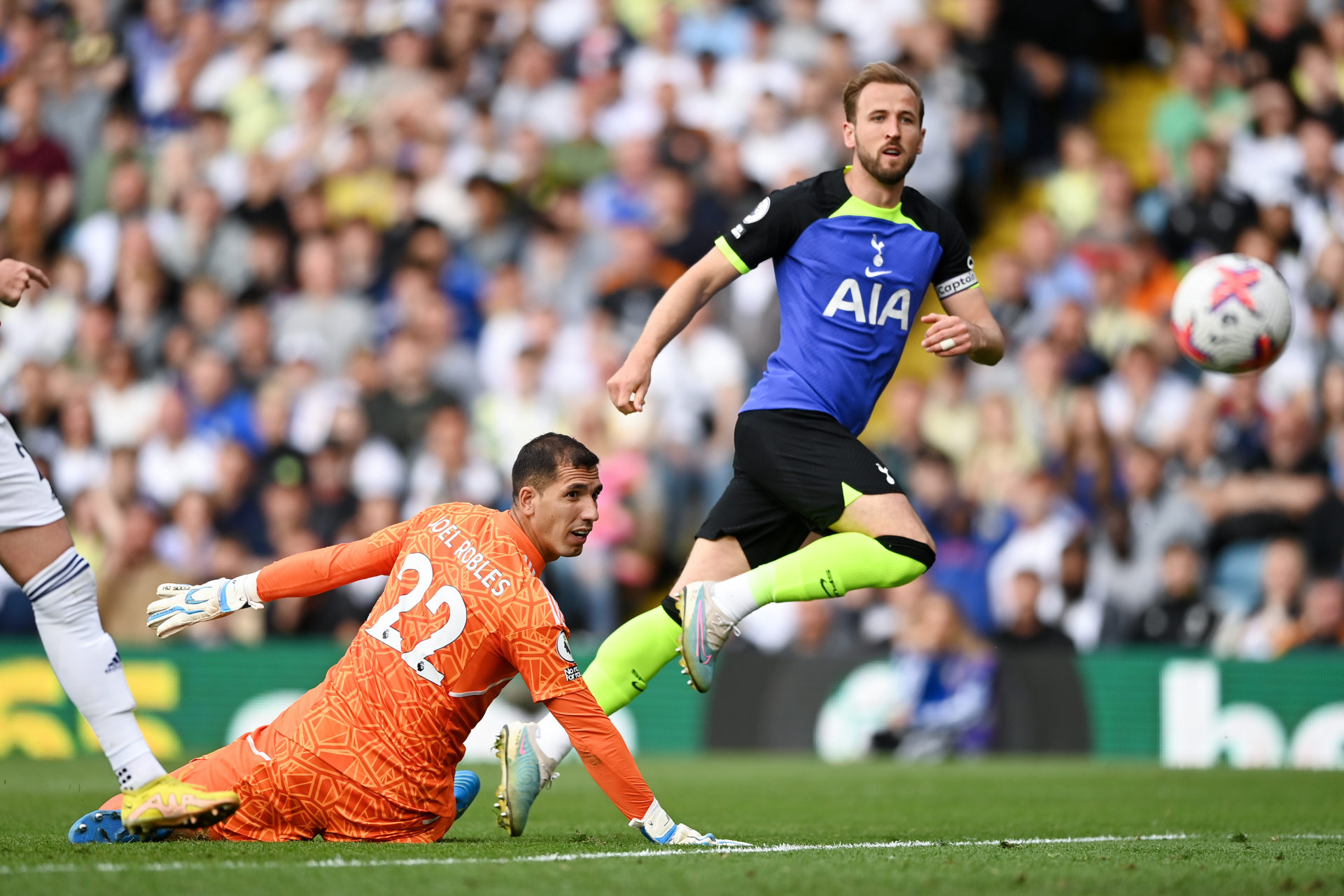 Leeds United v Tottenham Hotspur - Premier League