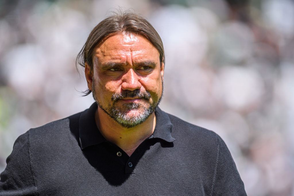Borussia Mnchengladbach v FC Augsburg - Bundesliga
