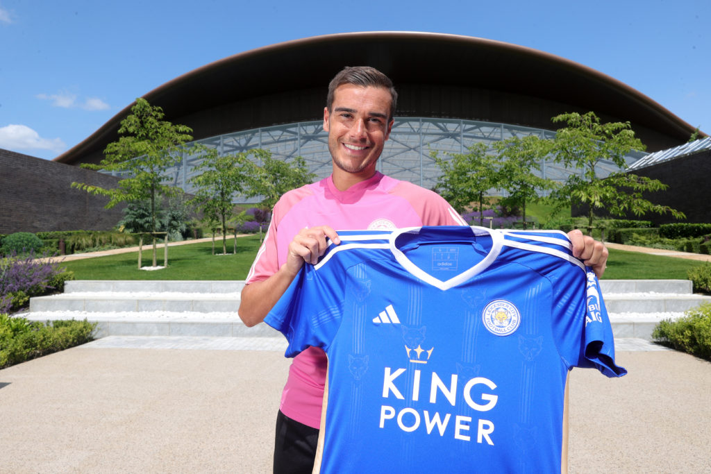 Leicester City Unveil New Signing Harry Winks