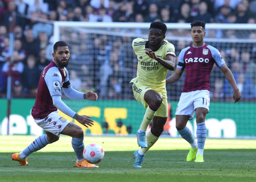 Aston Villa v Arsenal - Premier League