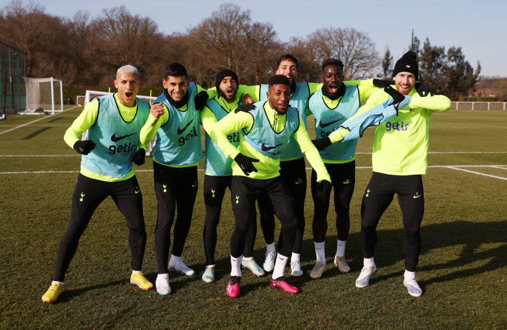 Fulham Davinson Sanchez