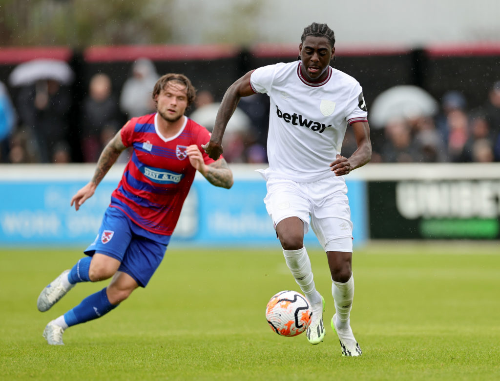 Dagenham & Redbridge v West Ham United - Pre-Season Friendly