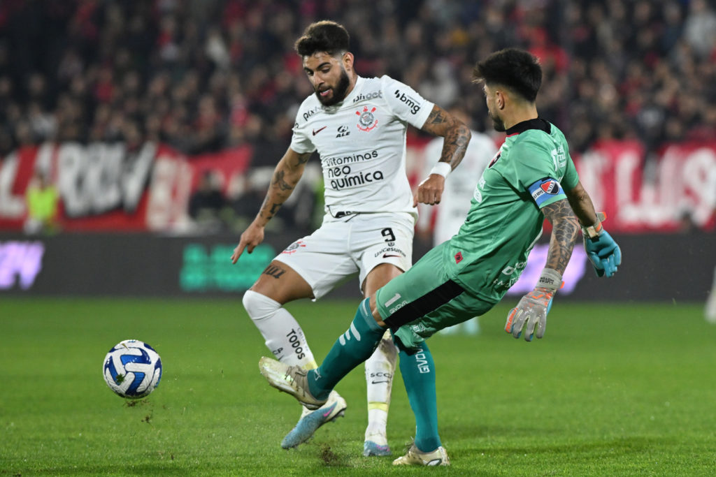 Newell's Old Boys v Corinthians - Copa CONMEBOL Sudamericana 2023