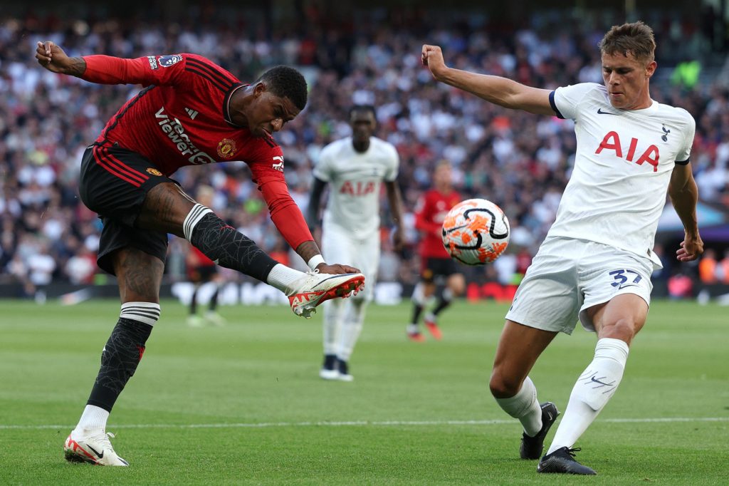 TOPSHOT-FBL-ENG-PR-TOTTENHAM-MAN UTD