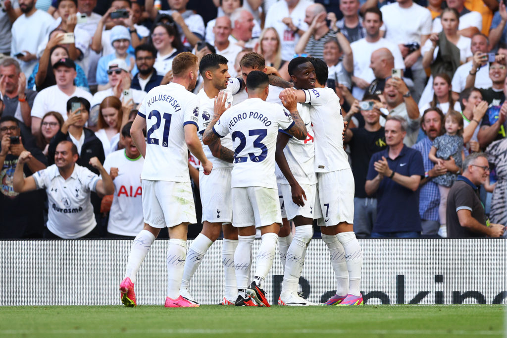 Tottenham Hotspur v Manchester United - Premier League