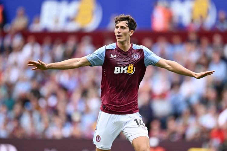 Unai Emery spotted ‘screaming’ at £33m Aston Villa player to pass the ball quicker vs Burnley