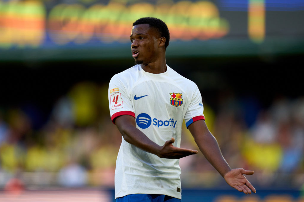Villarreal CF v FC Barcelona - LaLiga EA Sports