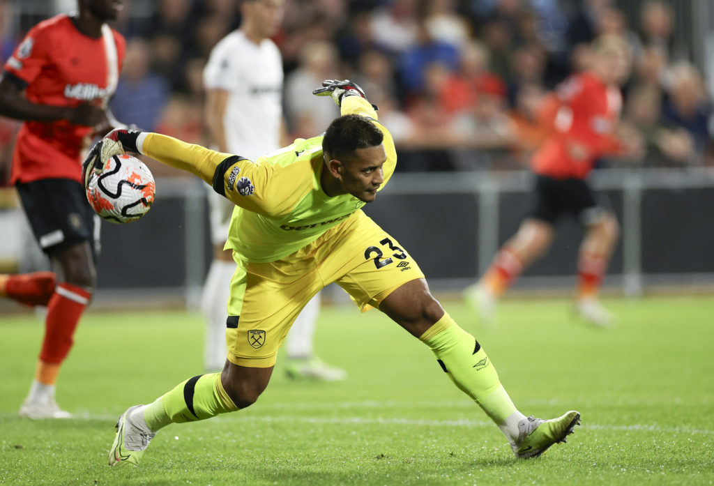 Luton Town v West Ham United - Premier League