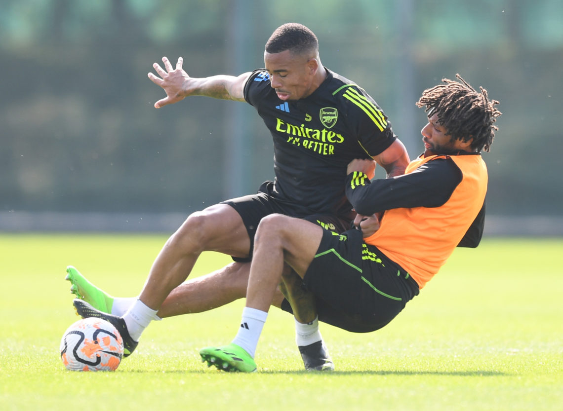 Photo: Mo Elneny has absolutely smashed into £45m Arsenal player in pre ...