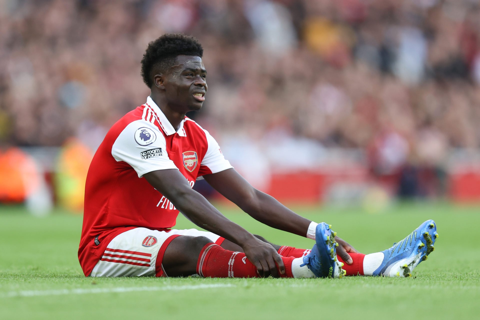 video-arsenal-s-bukayo-saka-screams-in-pain-after-what-declan-rice-did