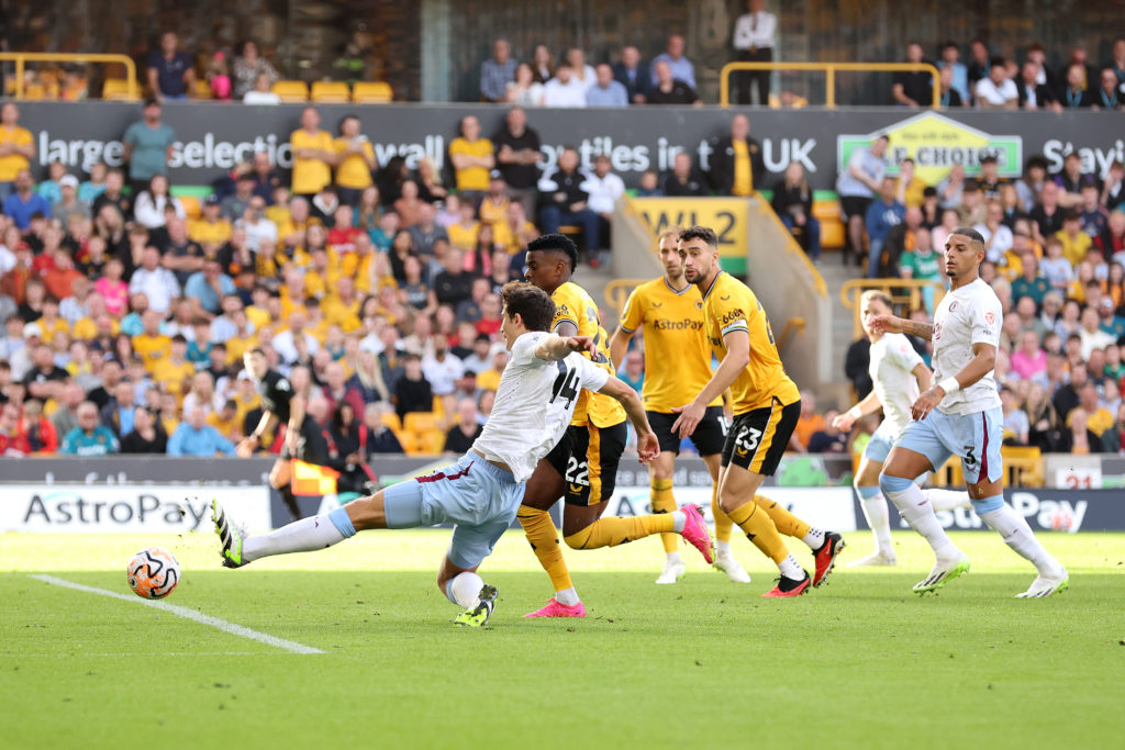 Wolverhampton Wanderers v Aston Villa - Premier League