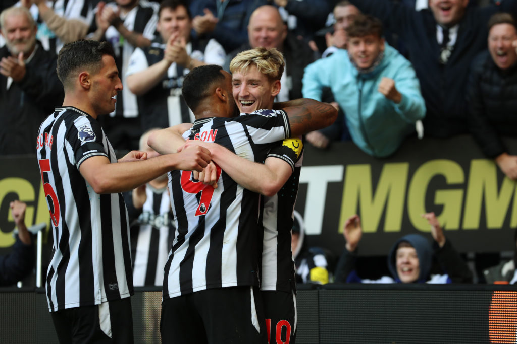 Newcastle United v Crystal Palace - Premier League