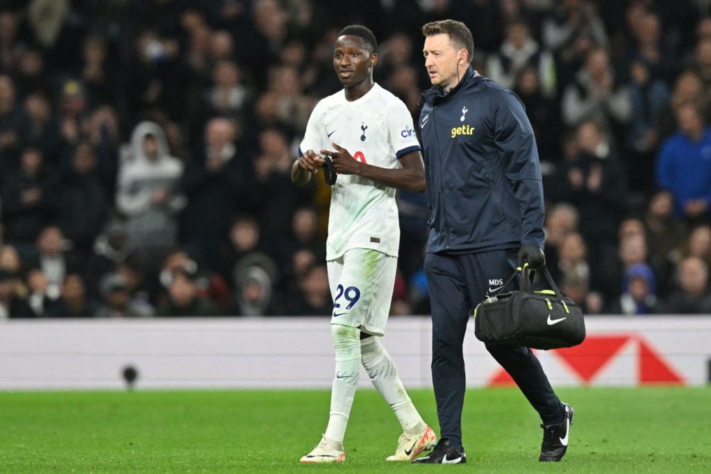 FBL-ENG-PR-TOTTENHAM-FULHAM
