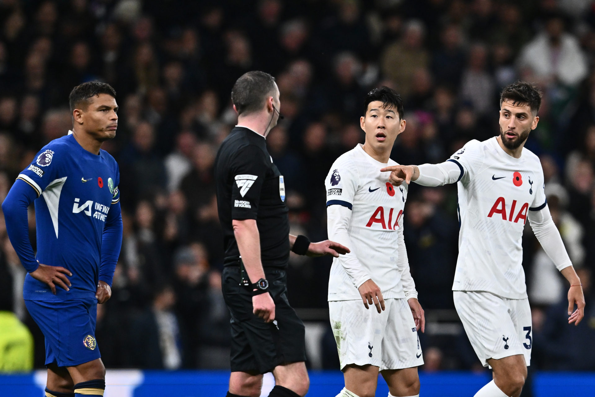 Chelsea beat nine-man Tottenham in chaotic derby with FIVE goals disallowed  - 7 talking points - Mirror Online